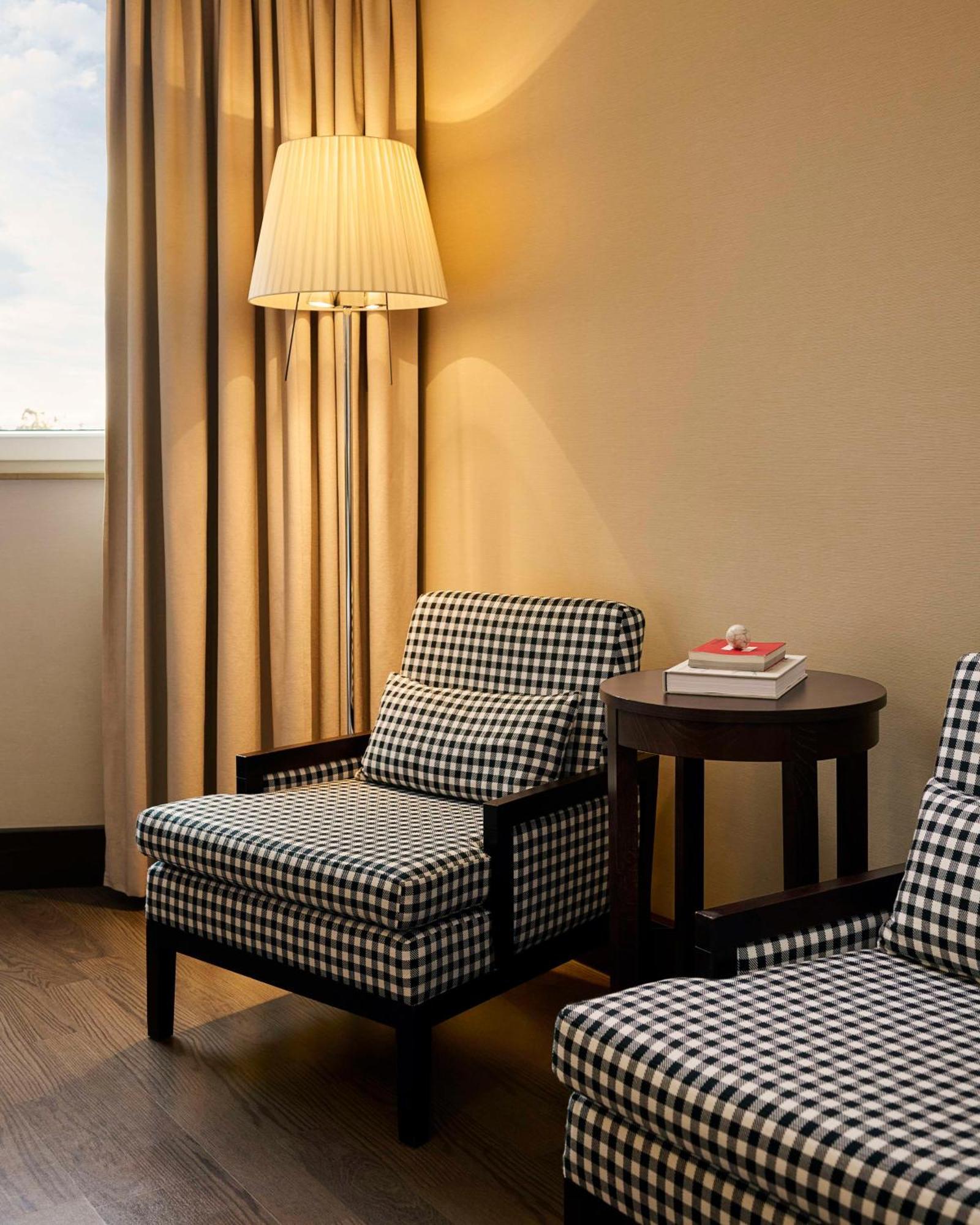Hotel Nh Stuttgart Airport à Leura Extérieur photo