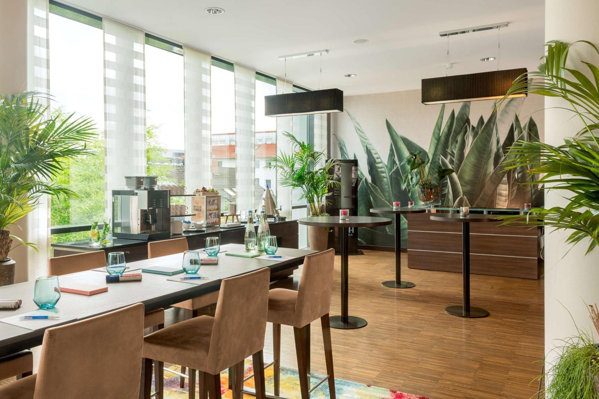 Hotel Nh Stuttgart Airport à Leura Extérieur photo